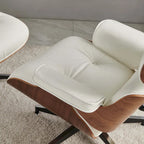 Sillón Lounge de Nogal y Cuero con Otomana — Estilo de Mediados de Siglo, 1 Asiento, Varios Colores