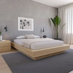 Base de cama baja de roble rubio natural / roble marrón — King, para 2 personas